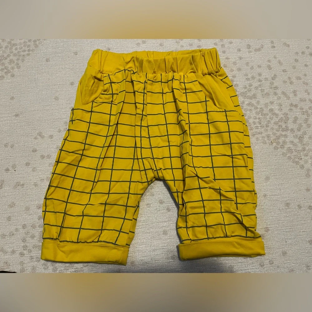 Shorts Set - Picture 3 of 12